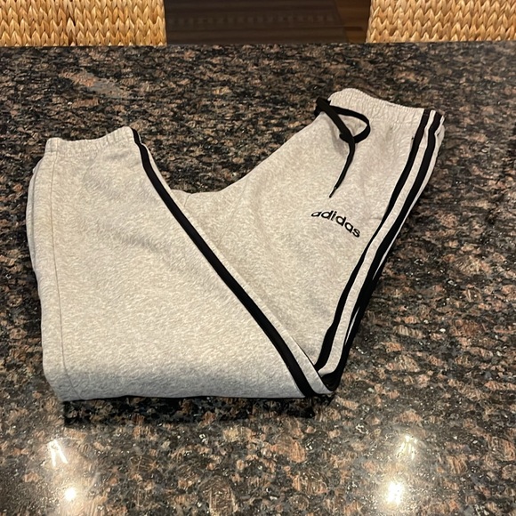 Adidas 3-stripe fleece lined joggers - Picture 2 of 11